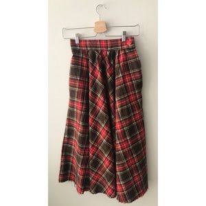 Handmade Plaid Skirt w/ Pockets